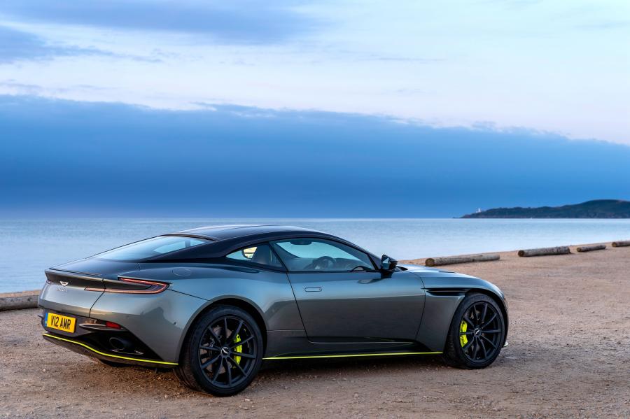  Aston Martin DB11 AMR Signature Edition 2018 года  (UK) (фото 37 из 40)